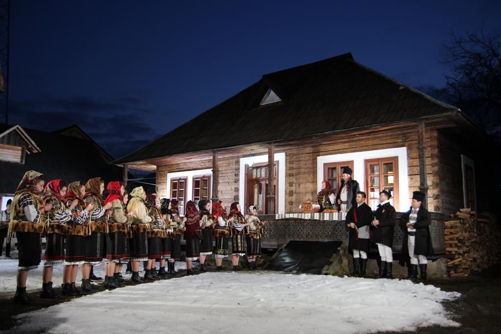 Casa Bunicii Din Bucovina Villa Vama  Exterior photo